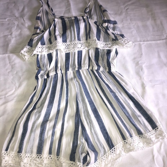 Romper - Picture 2 of 2